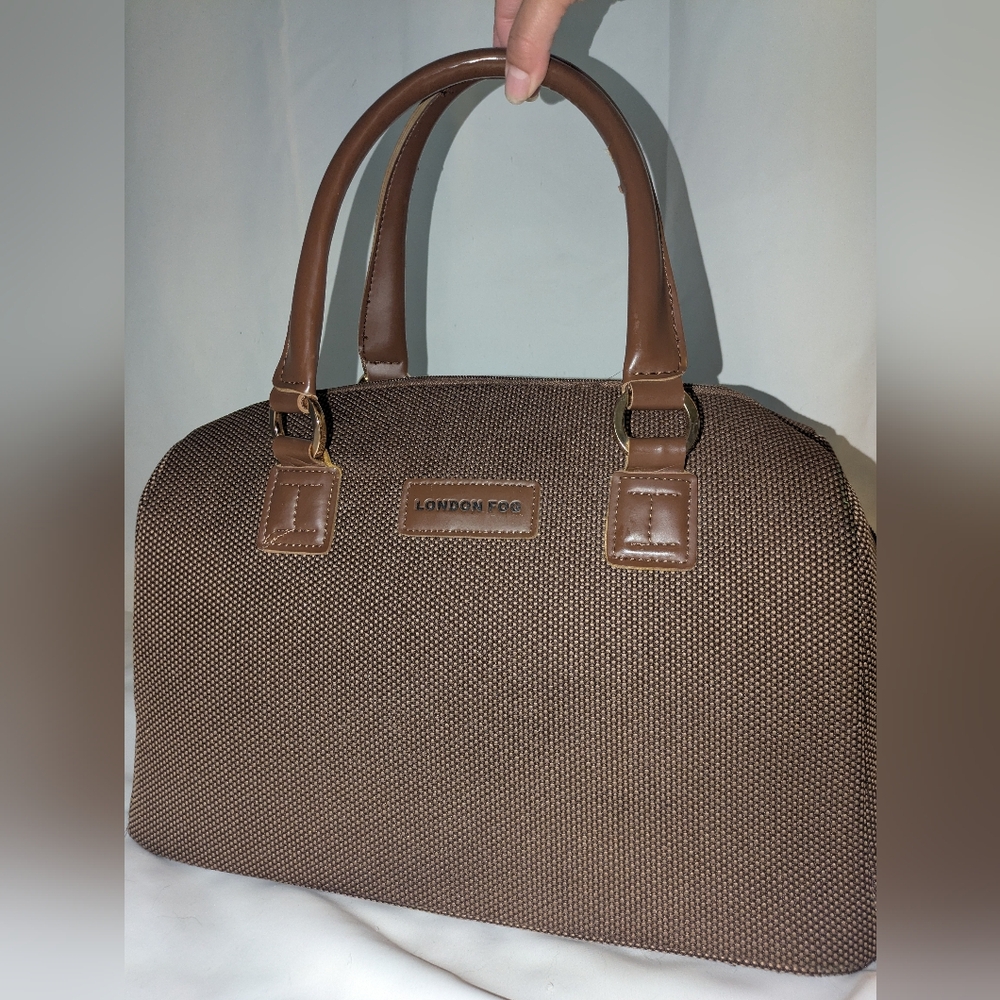 London Fog Tan Textured Tote